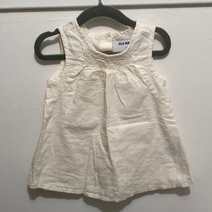 Old Navy 3T cream blouse. Worn once no stains, great condition